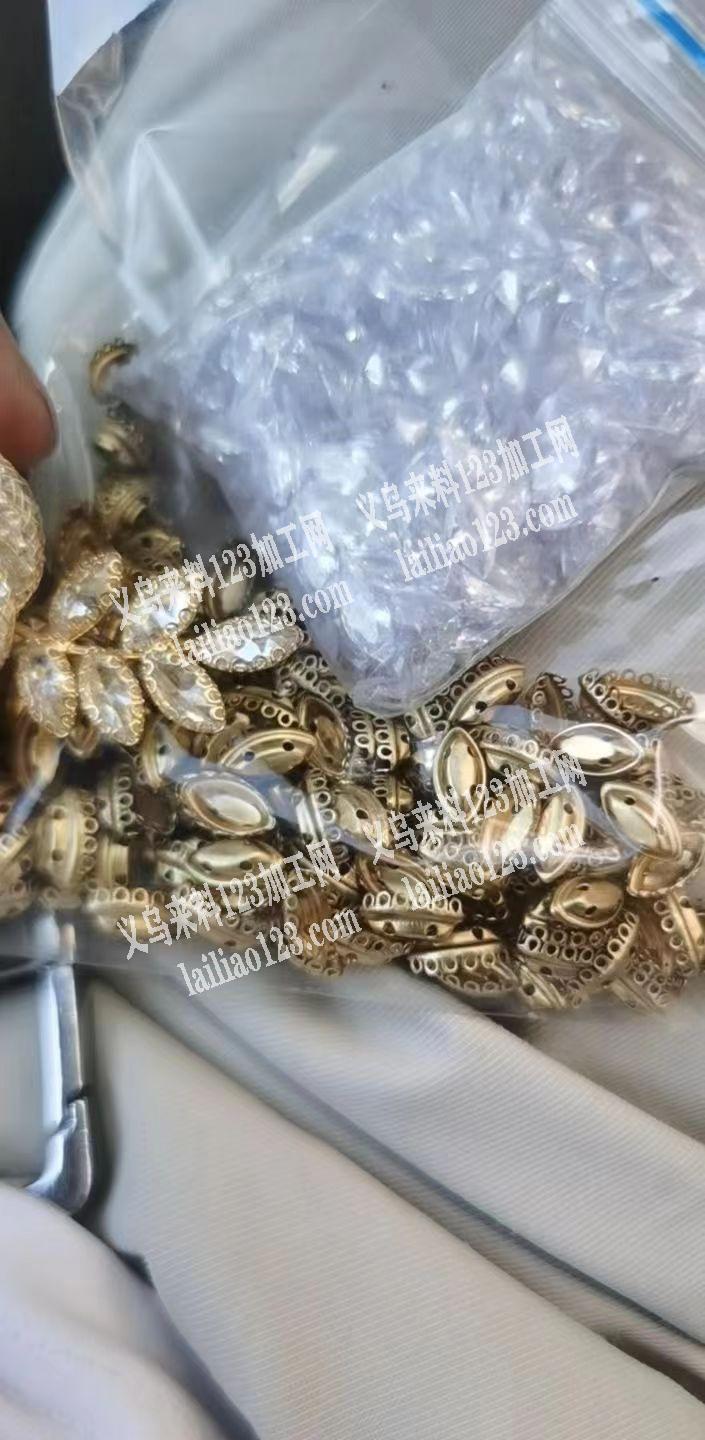 找这种价机器锆石的工厂，电话详谈