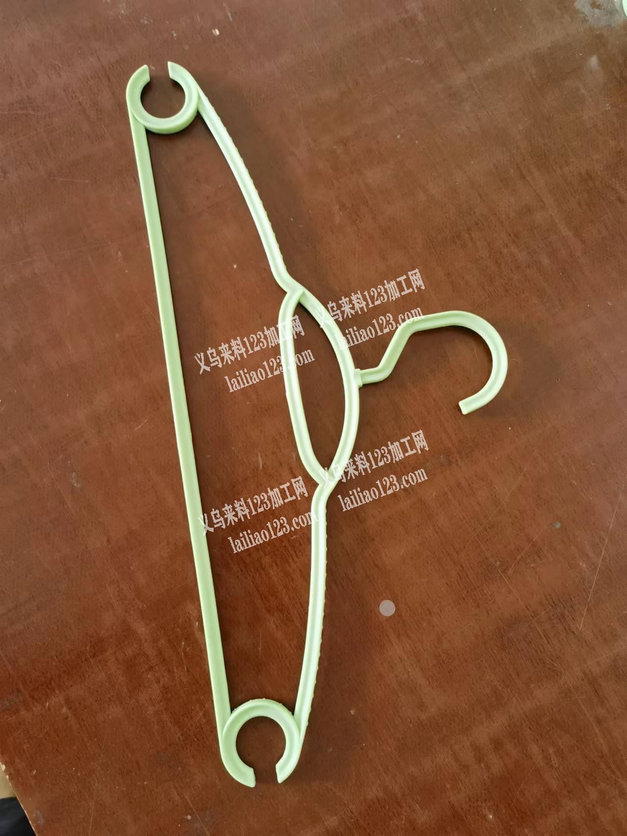 求购如图四款注塑模具，有的联系