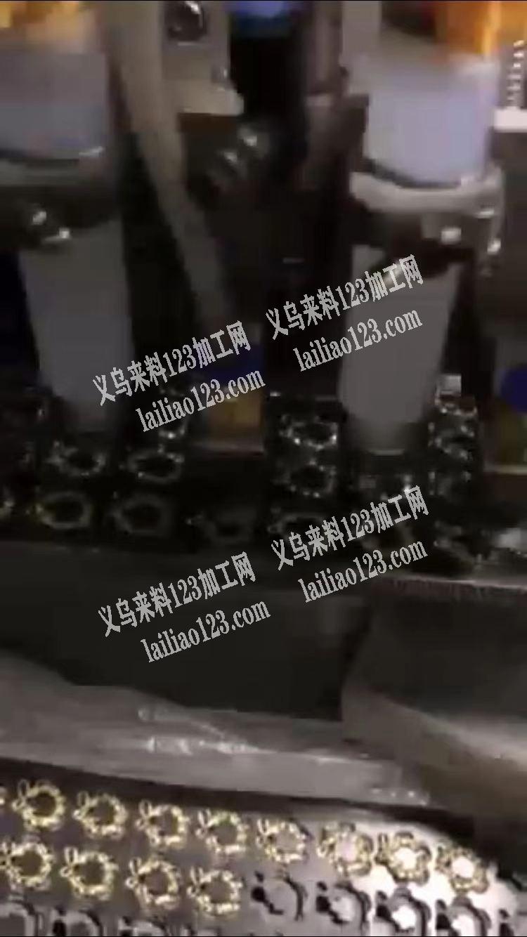 转让：大花四头点钻机，筛钻机，各一台，闲