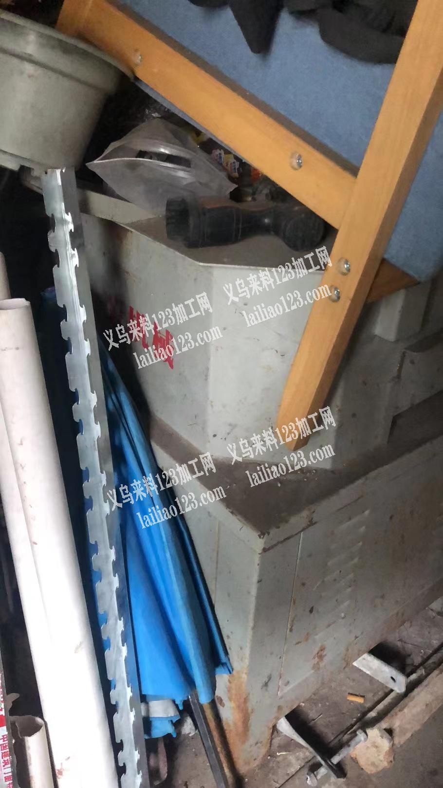 锦荣翻砂机一套出售