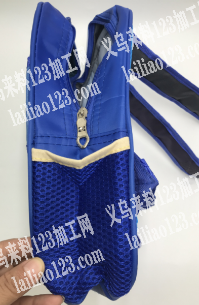 这个书包5万个，混4-5款式，找一下工厂