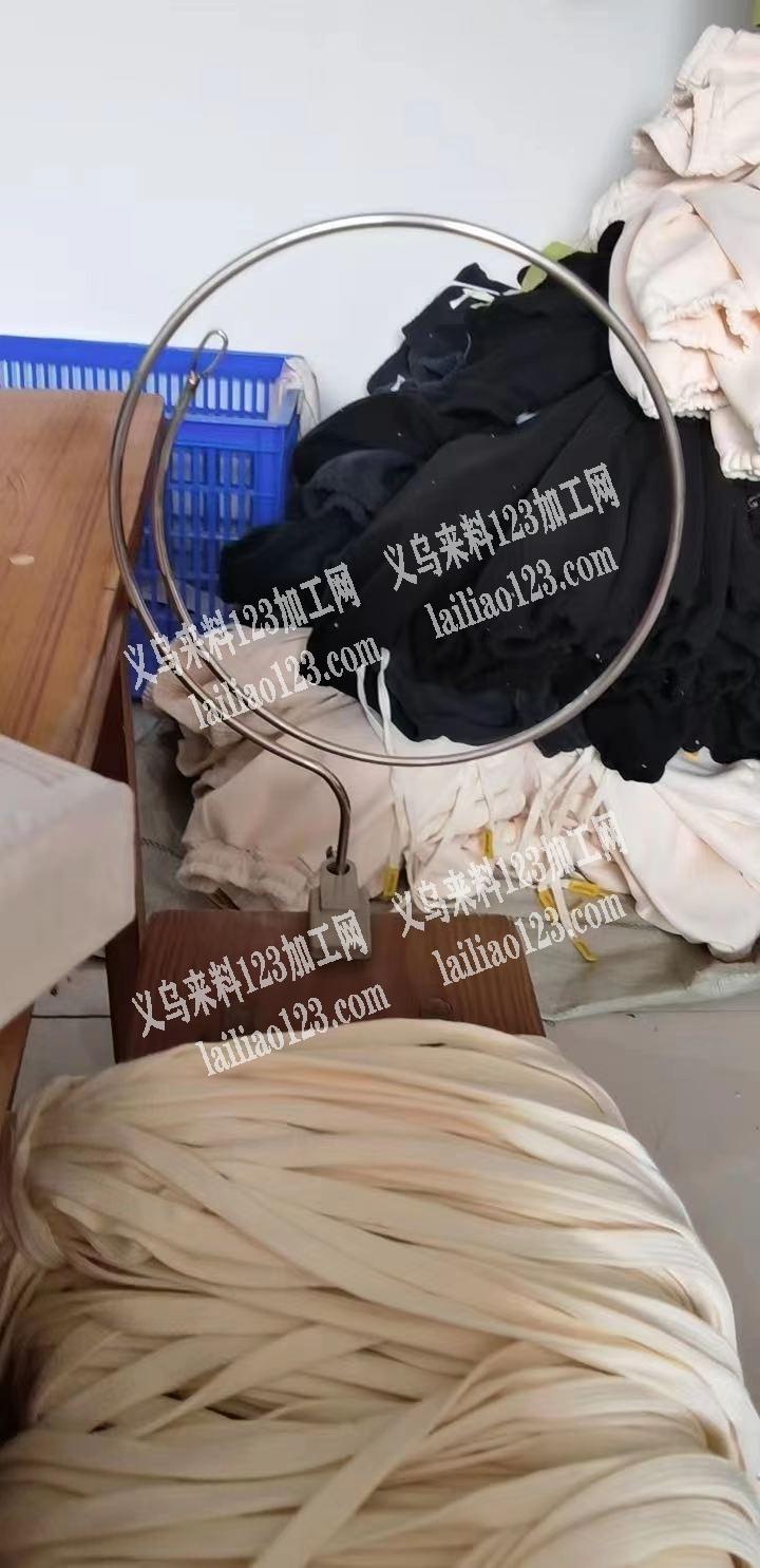 有没有人会穿裤腰带的