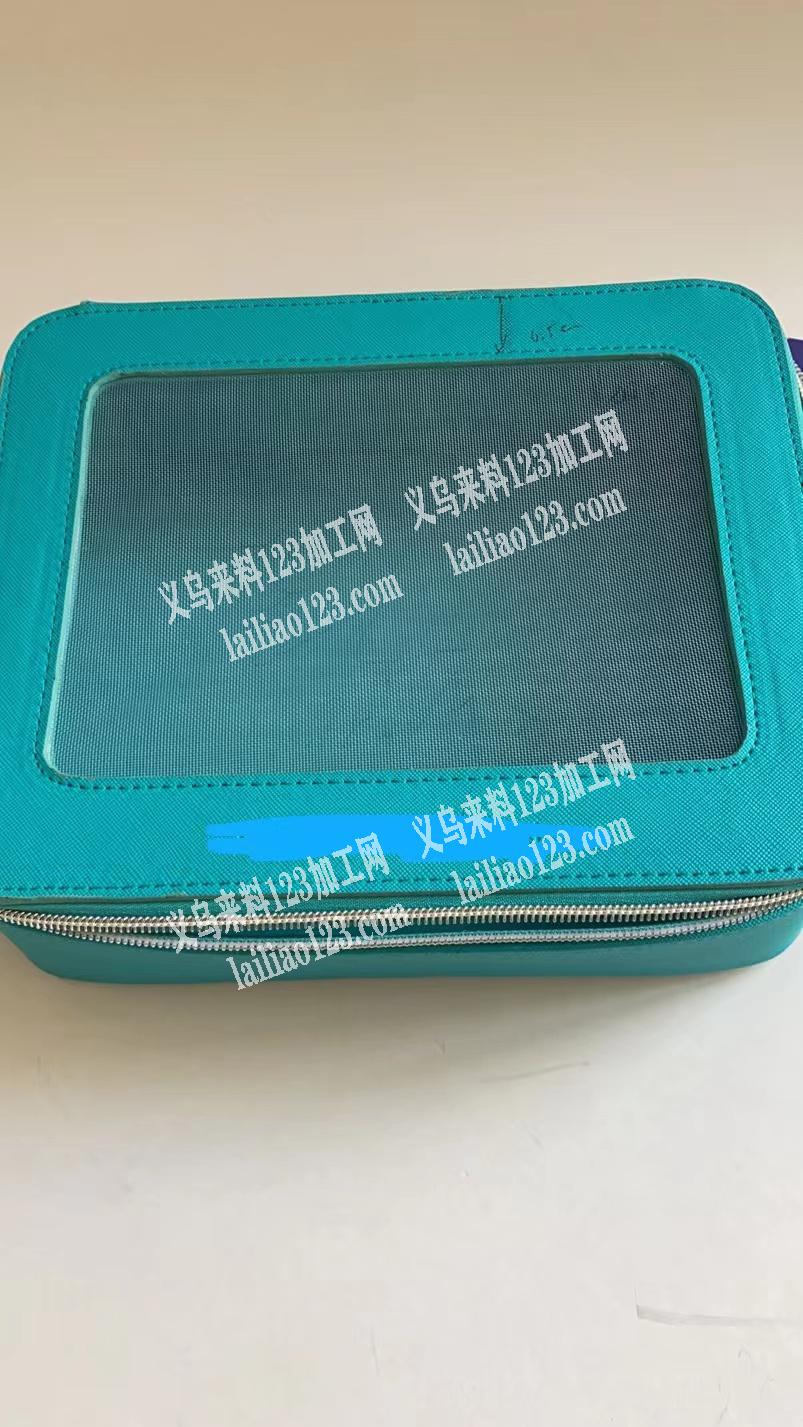 此胶水化妆包尺寸23✖️17.5✖️7公