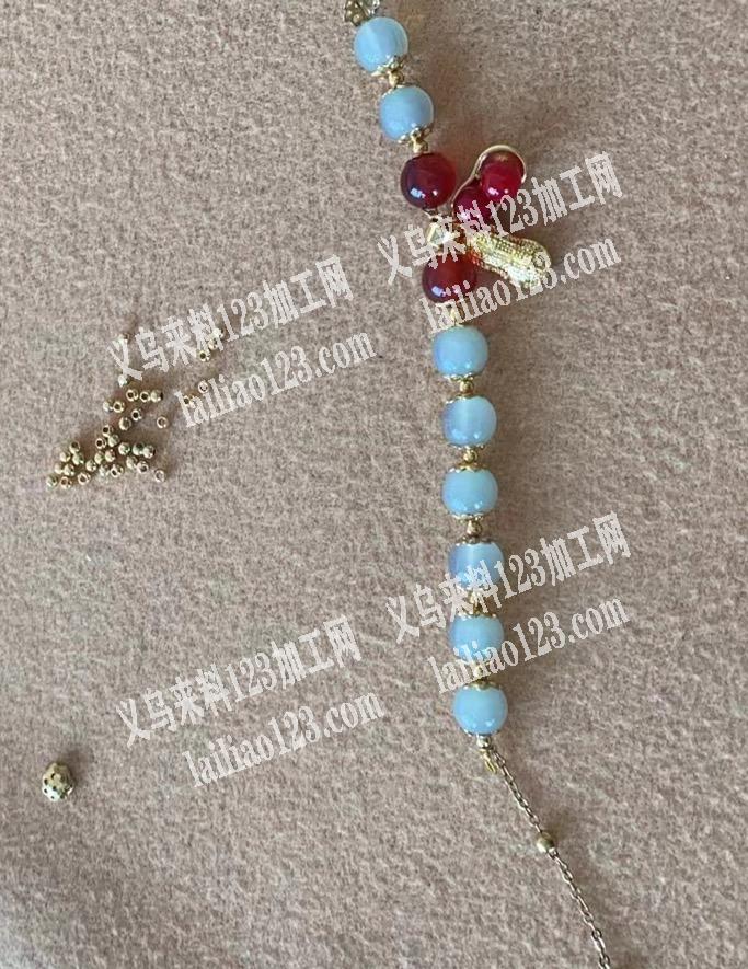 本厂有手工活外发，饰品手工活，电话详谈