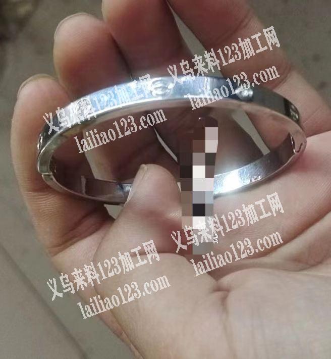 合金饰品外发压铸，找有磨具的压铸厂，有意