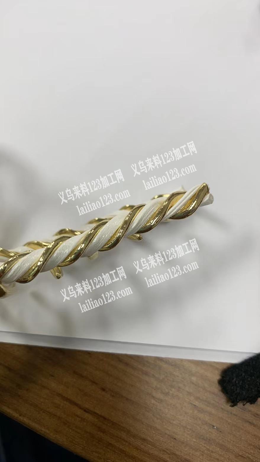 找手工加工厂织带编织，还有胶枪货