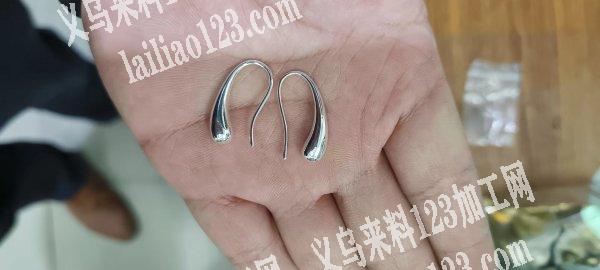 求购这款铜耳环3000个哪家有，电话详谈