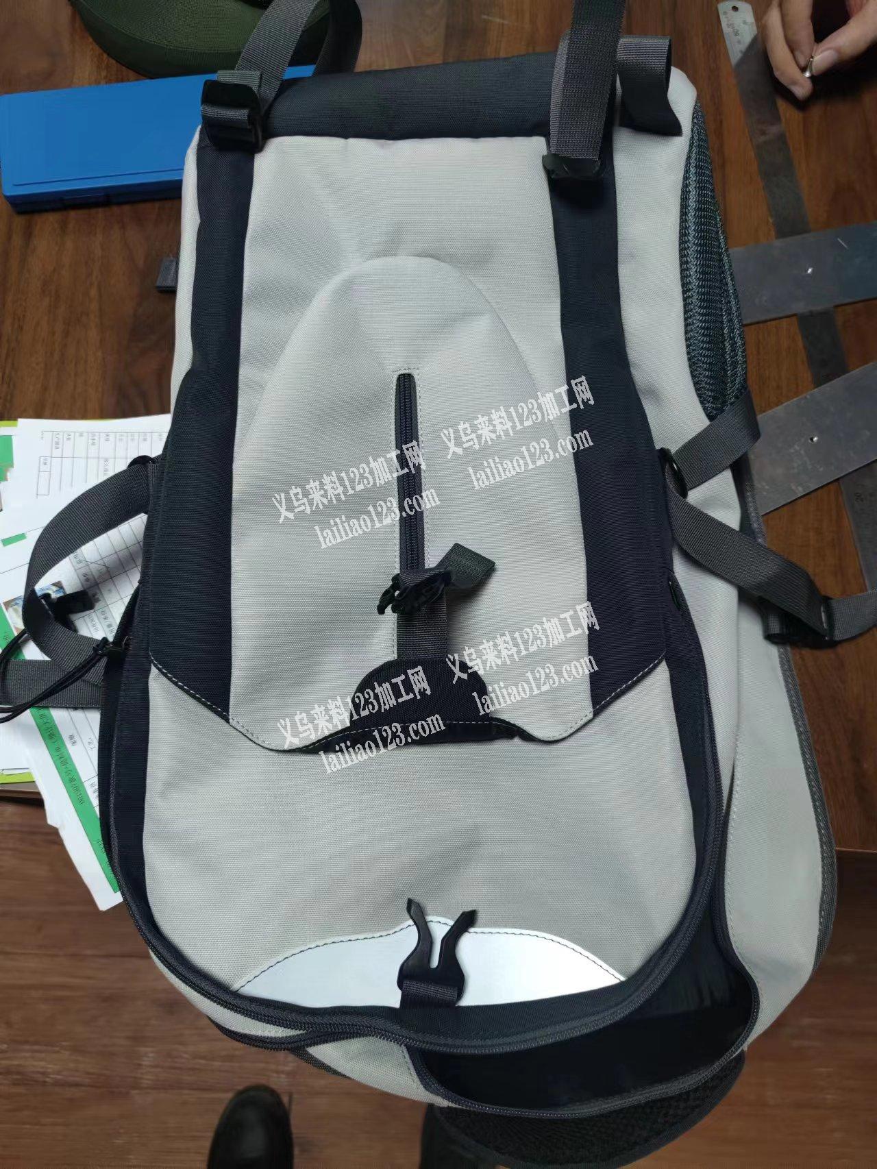 有500个背包外发，年前出货，发广州附近