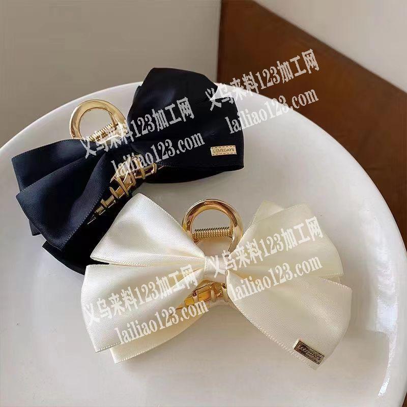大量蝴蝶结订单外发，找工厂，有货的请联系