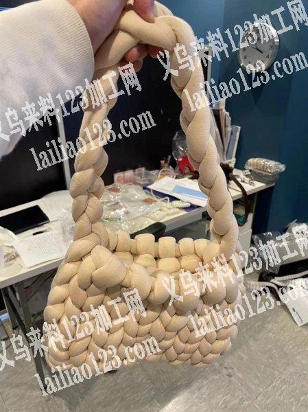 哪家能做这个编织包包外发加工，纯加工