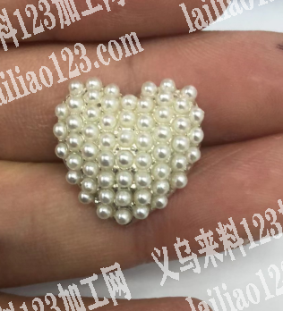 找五金翻砂的工厂，要求可以做成品，可以开