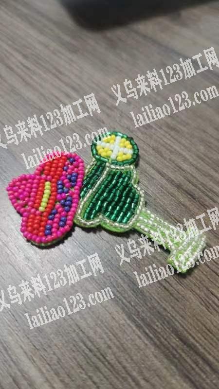 公司有3万手缝米珠手工活外发，寻求手工缝