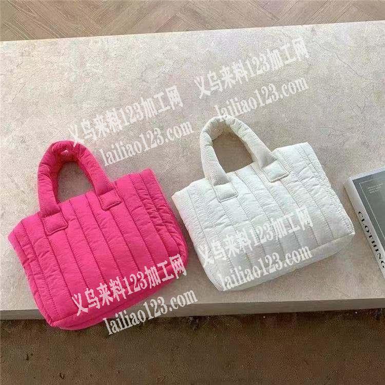 如图包包外发，哪个工厂可以做？请联系我