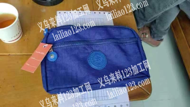 100万个如图跑量包外发加工，从裁剪到包