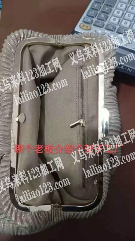 寻找箱包架子工厂，如图，电话详谈