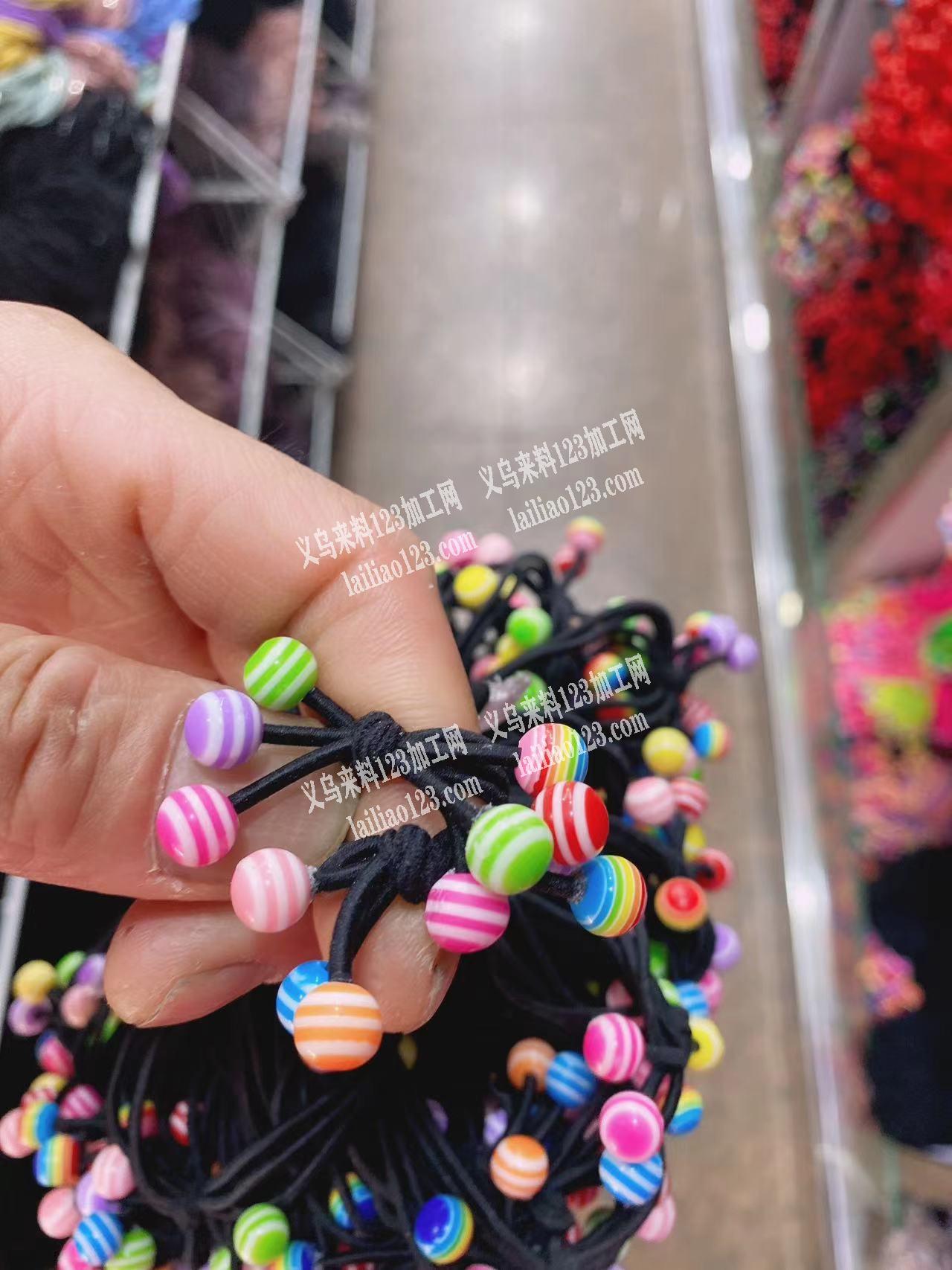 国际商贸城店面寻找皮筋发圈工厂，如图，外