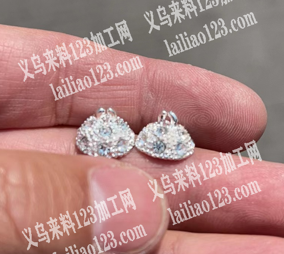 大量手工点钻外发，如图，电话详谈