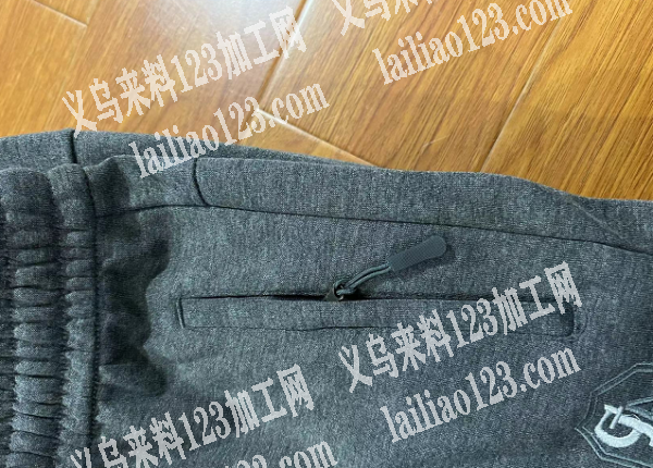 大量缝纫加工订单外发，如图，开拉链口袋外