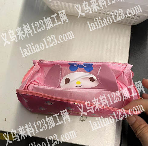 寻找箱包工厂，如图，笔袋，谁家有现货，请