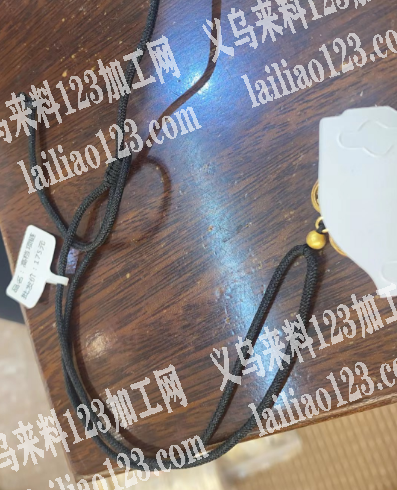 简单编织打结绑绳手工活外发，如图。加工外