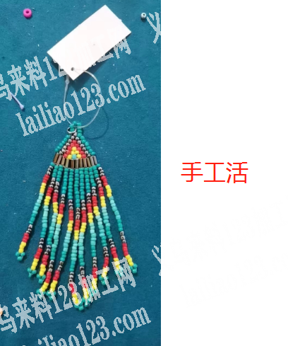 穿米珠做耳环，这样的手工活，会做的工厂联