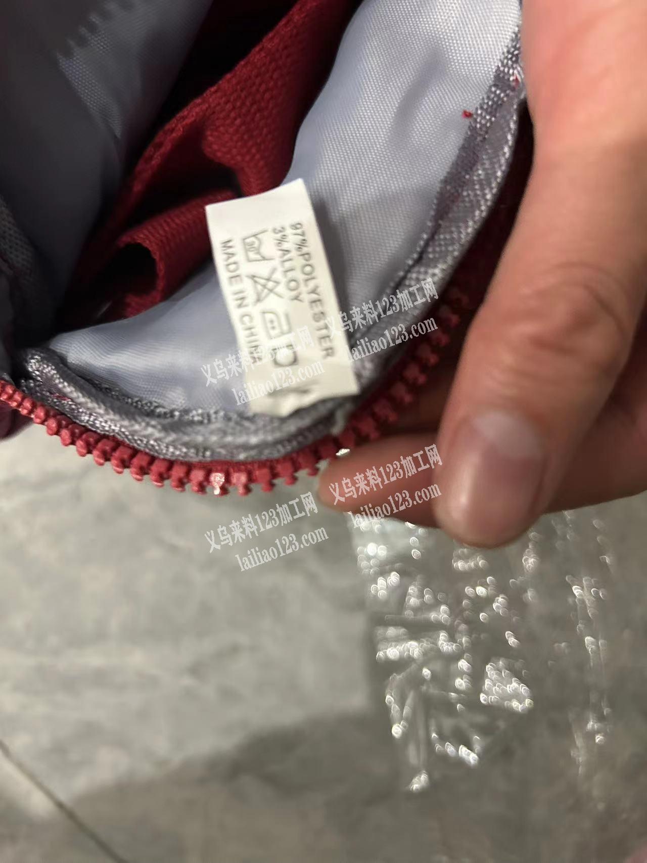 老板委托寻找：加固水洗标缝纫活外发加工，