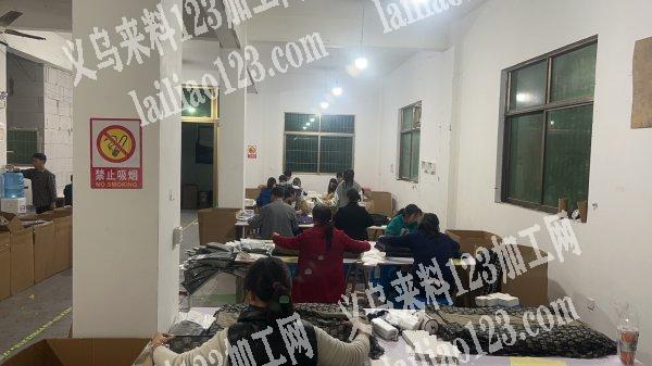 正规加工厂承接各类包装/口罩烫胶/挂珠等手工活，专业团队/