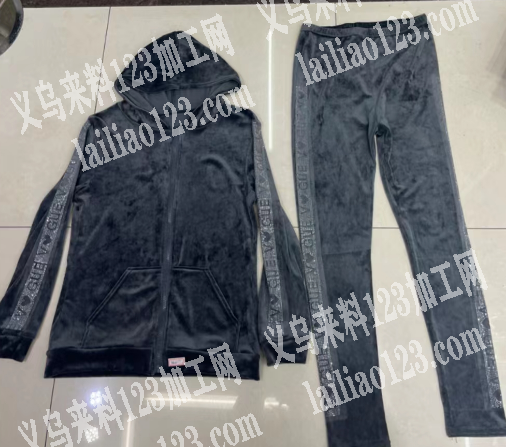 老板委托寻找：这个两片裤外发，纯加工，长