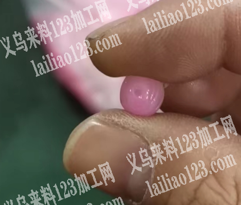 珠子打孔，寻找加工厂，如图，电话详谈