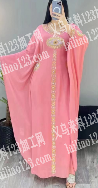 如图阿拉伯人造棉裙子外发加工， 