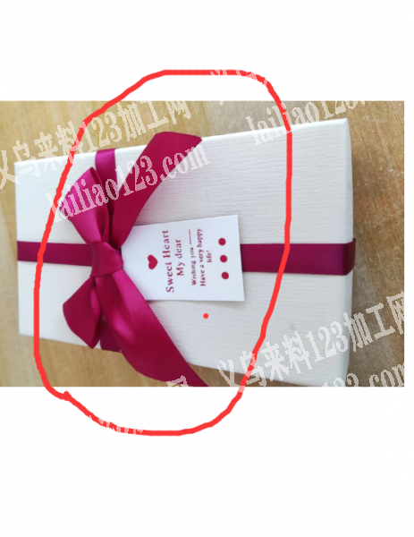 绑蝴蝶结，打胶枪手工活外发加工，如图，寻