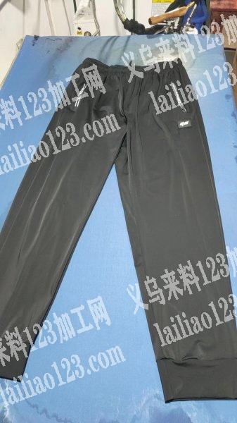 如图拉链款的速干裤外发加工，如图，寻找专