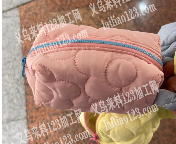 老板委托寻找：寻找箱包工厂【附图片】如图