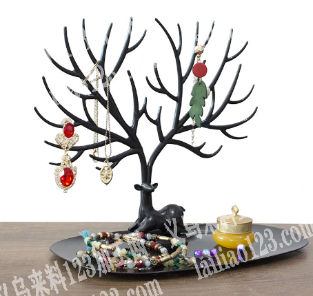 寻找如图饰品挂架厂家，谁有这个，白色的
