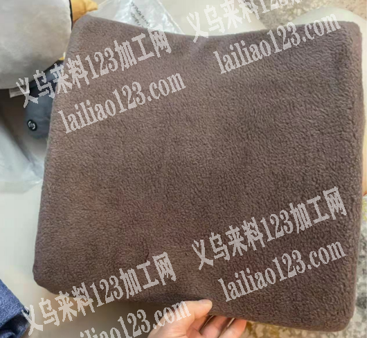 寻找专业做汽车颈枕的工厂，如图没有能做的
