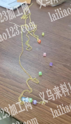 项链成品订单外发，寻找厂家，如图，电话详
