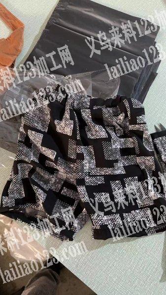 如图服装外发加工，发安徽安庆，要做的联系