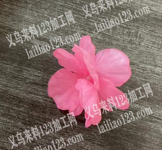 《发外地做》编花手工活外发