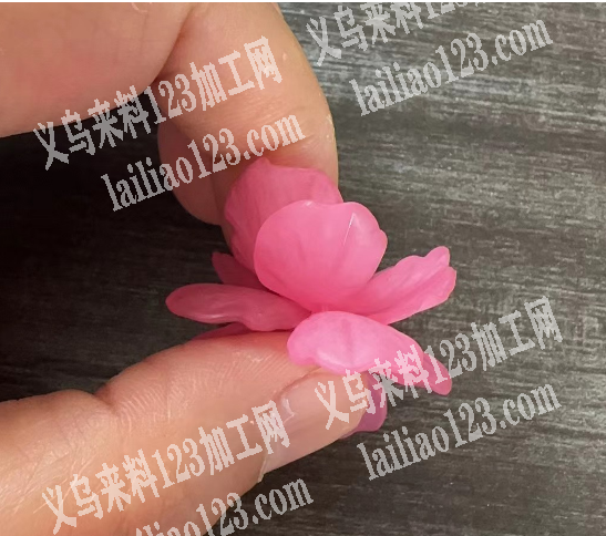 《发外地做》编花手工活外发