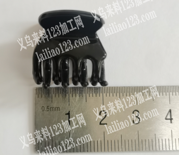 16万塑料抓夹，寻找注塑的工厂，有货的联