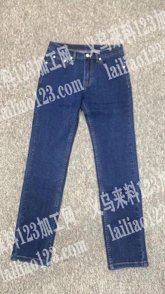 有牛仔裤订单外发加工，有做的工厂联系