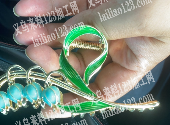 合金抓夹订单，如图，寻找有钢模的压铸工厂