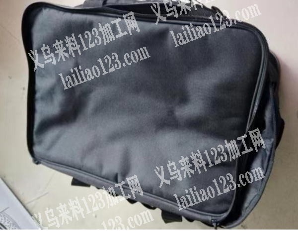 寻找义乌的箱包加工厂，能做的联系我，数量