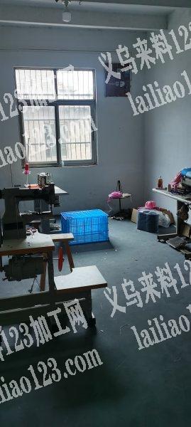 箱包厂专业加工各种箱包，另外承接，平车，同步车，高车包边活