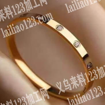 采购卡家手镯5万个金色，有货的联系我