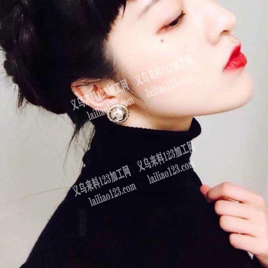 《专业承接平车活加工》如：抱枕 桌旗 拷边沙滩巾 毛毯