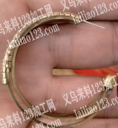 爪链耳环成品订单，寻找工厂，如图