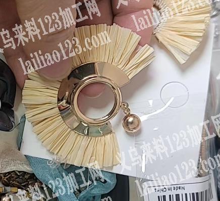 拉菲草耳环粘胶的手工活外发加工，寻找专业