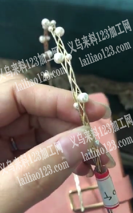 有手工加工单子，发外地，如图，