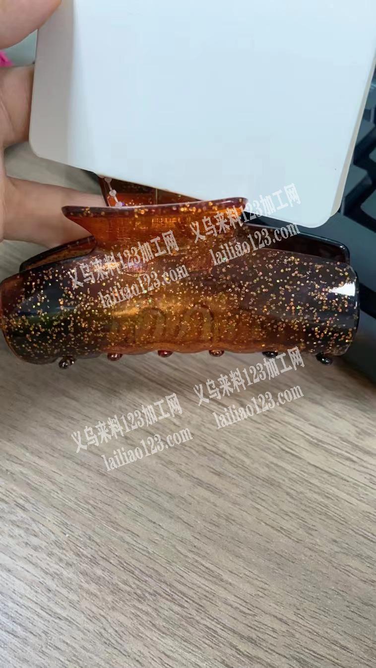 找有这个款有模具加工厂，几万个，9cm长
